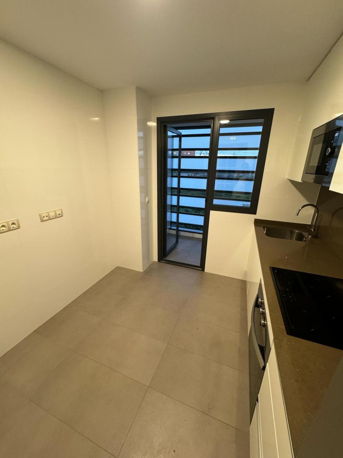Marssuites Zapata Мадрид Экстерьер фото